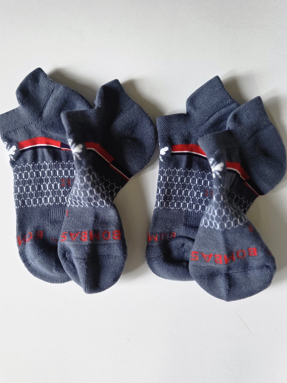 Womens Bomba Ankle Performance Socks - Gray with Red Accent Size Medium - Picture 2 of 3